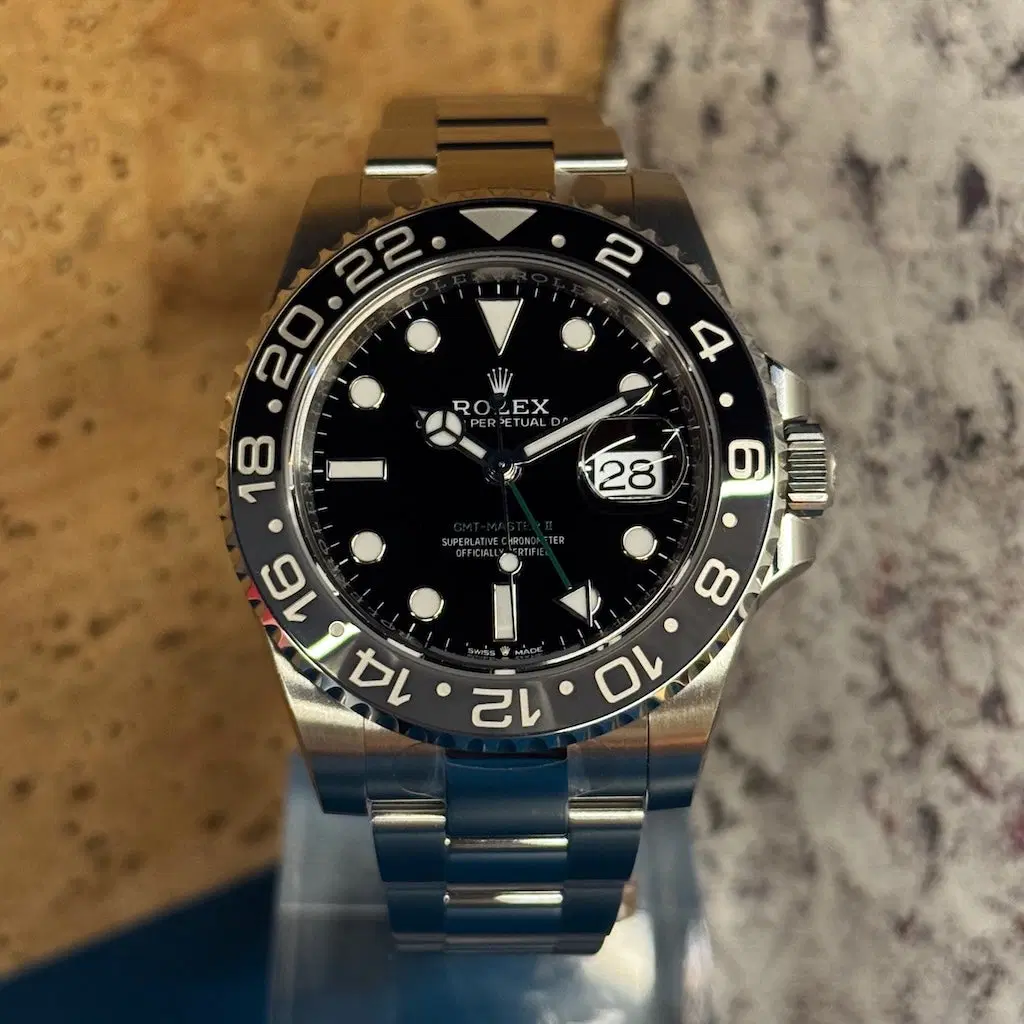 Rolex GMT-Master II "Bruce Wayne". 126710GRNR