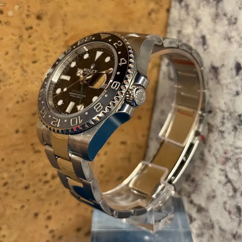 Rolex GMT-Master II "Bruce Wayne". 126710GRNR