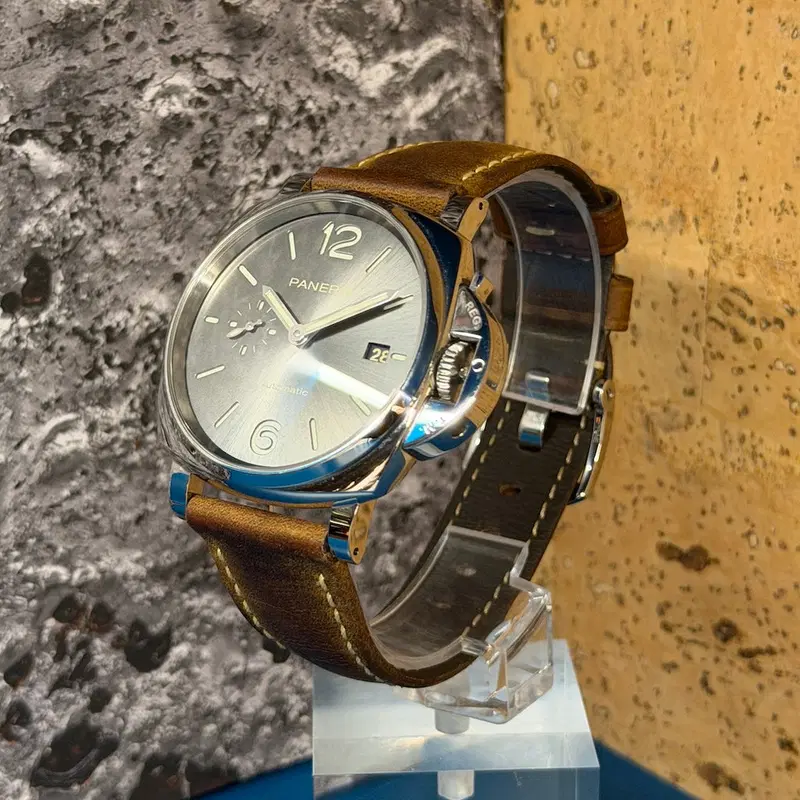 Panerai Luminor Due 42mm. PAM00904