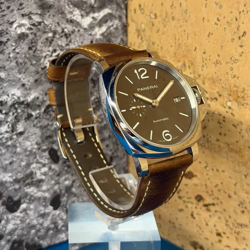 Panerai Luminor Due 42mm. PAM00904