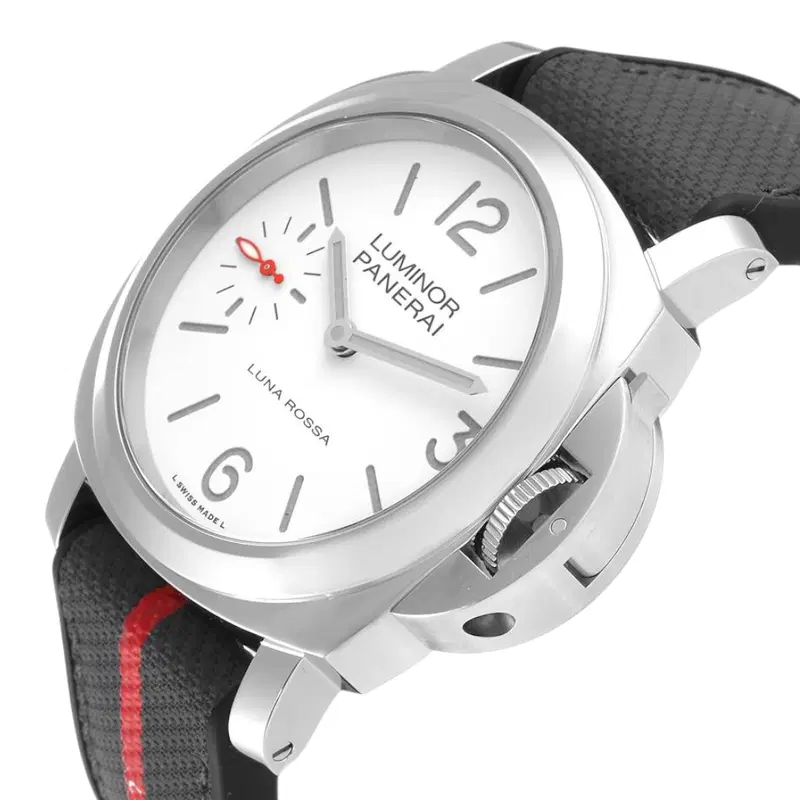 Panerai Luminor Luna Rossa. PAM01342