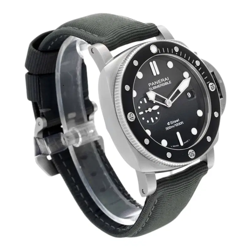 Panerai Submersible QuarantaQuattro. PAM01288