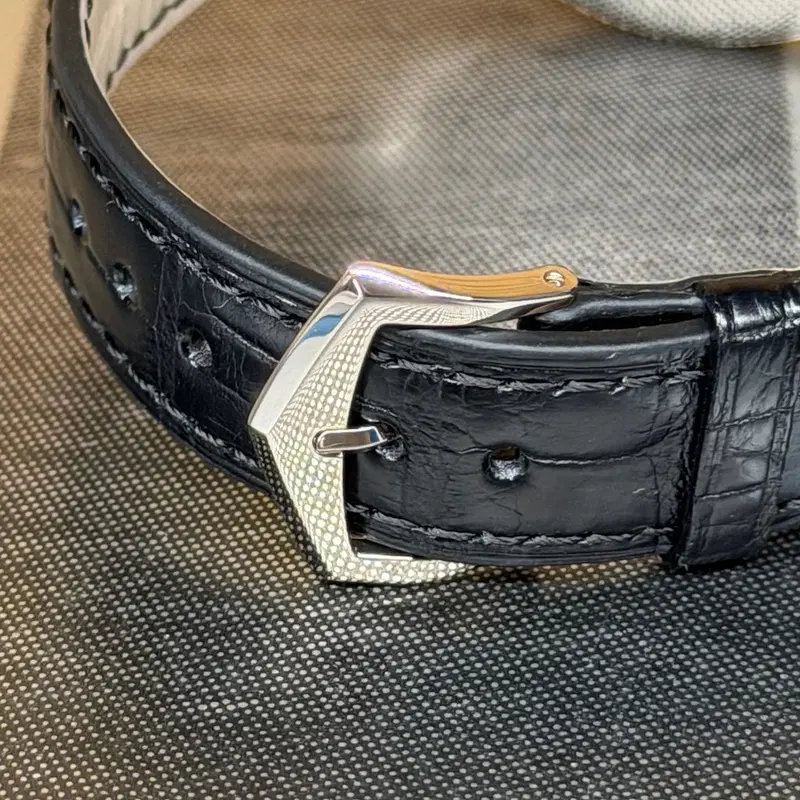 Patek Philippe Calatrava. 5196G-001