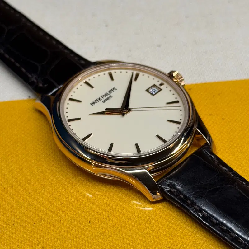 Patek Philippe Calatrava. 5227R-001