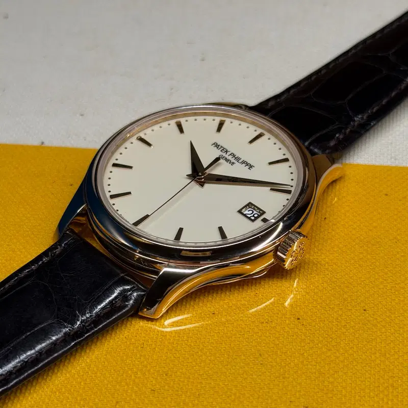 Patek Philippe Calatrava. 5227R-001