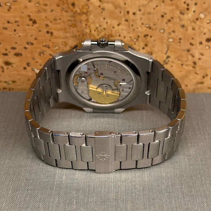 Patek Philippe Nautilus. 3712/1A-001