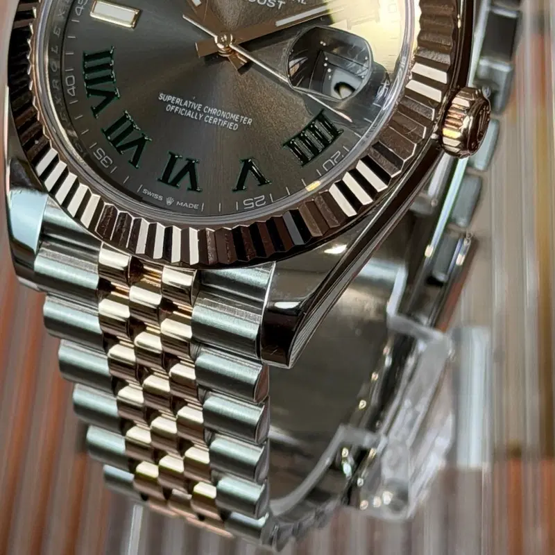 Rolex Datejust 41mm Steel/Gold "Wimbledon". 126331