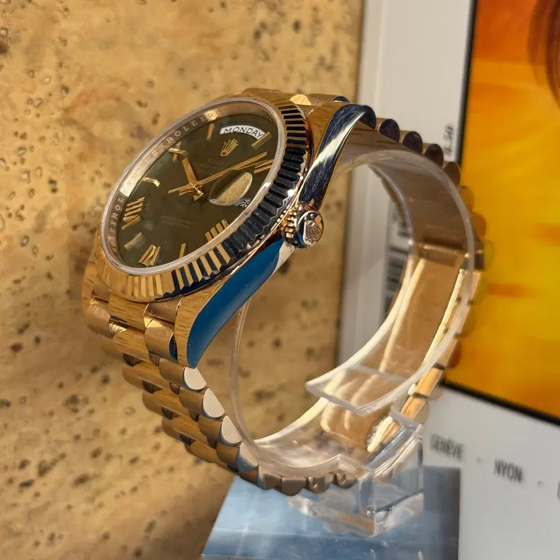 Rolex Day-Date "Olive". 228235