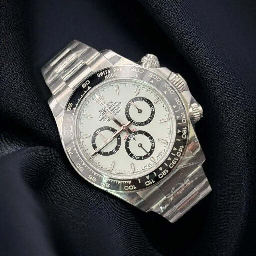 Rolex Daytona "Panda". 126500LN