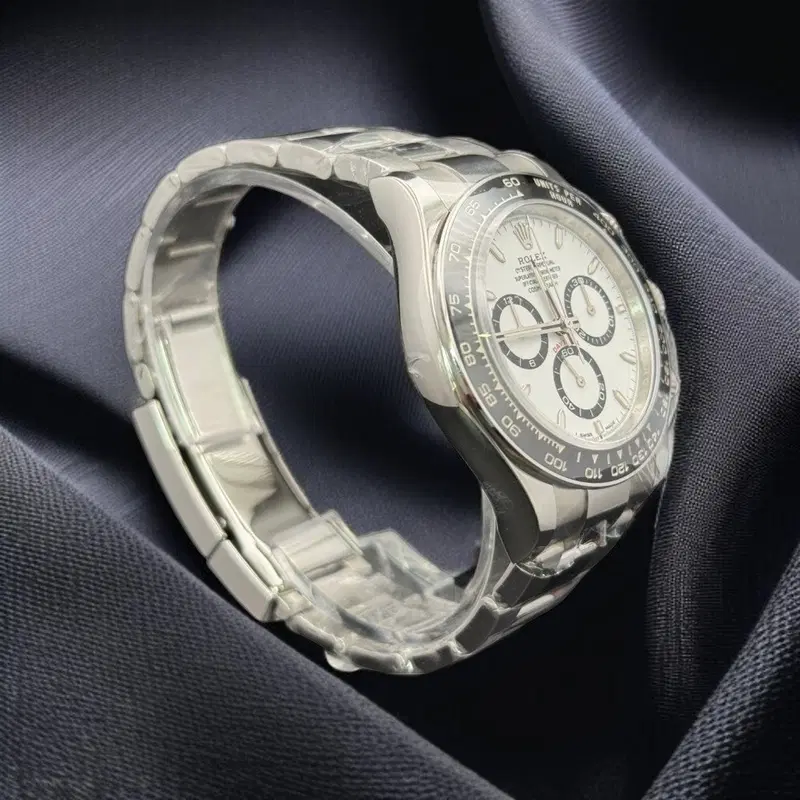 Rolex Daytona "Panda". 126500LN