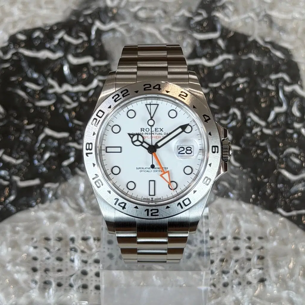 Rolex Explorer II Polar. 226570