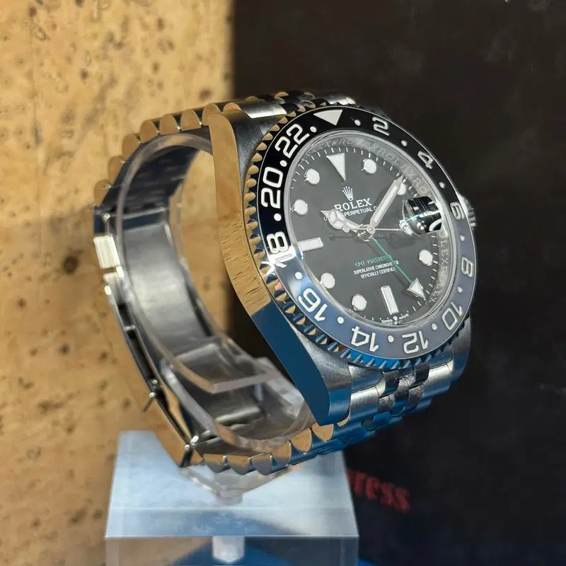 Rolex GMT-Master II "Bruce Wayne". 126710GRNR