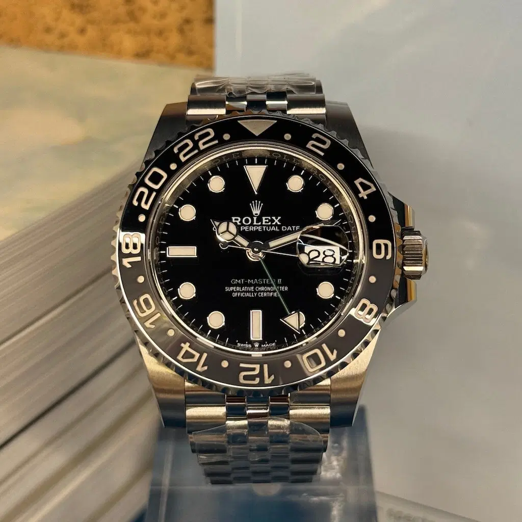 Rolex GMT-Master II "Bruce Wayne". 126710GRNR