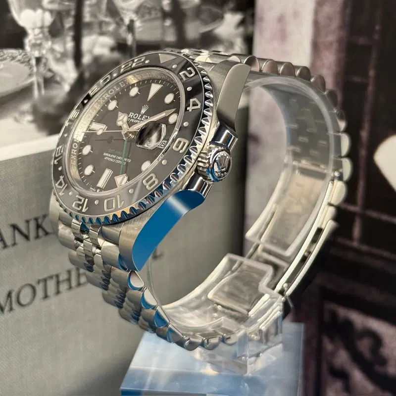 Rolex GMT-Master II "Bruce Wayne". 126710GRNR