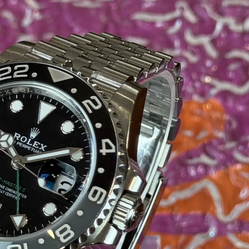 Rolex GMT-Master II "Bruce Wayne". 126710GRNR