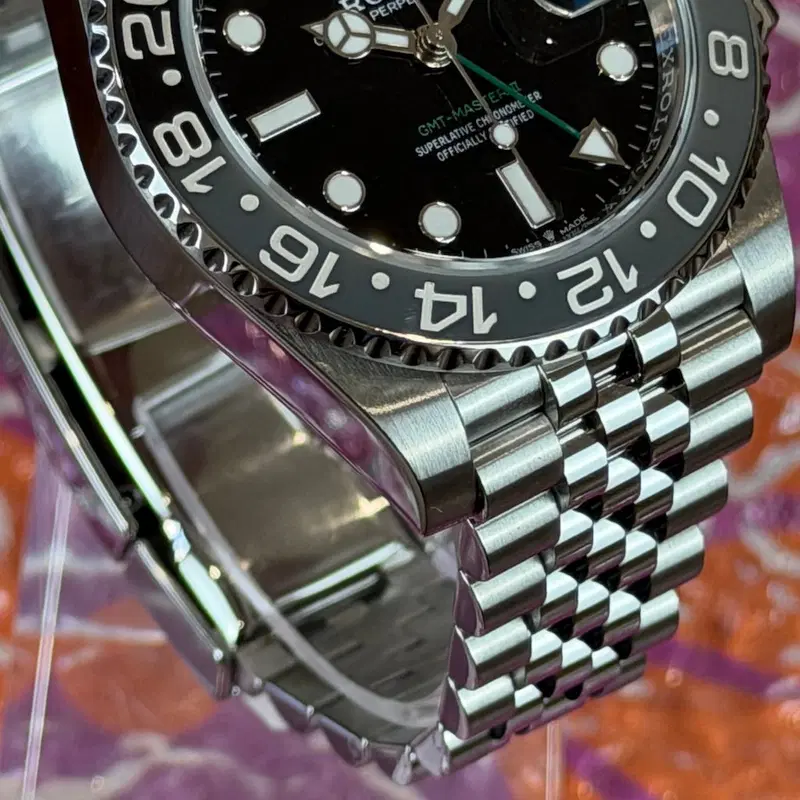 Rolex GMT-Master II "Bruce Wayne". 126710GRNR