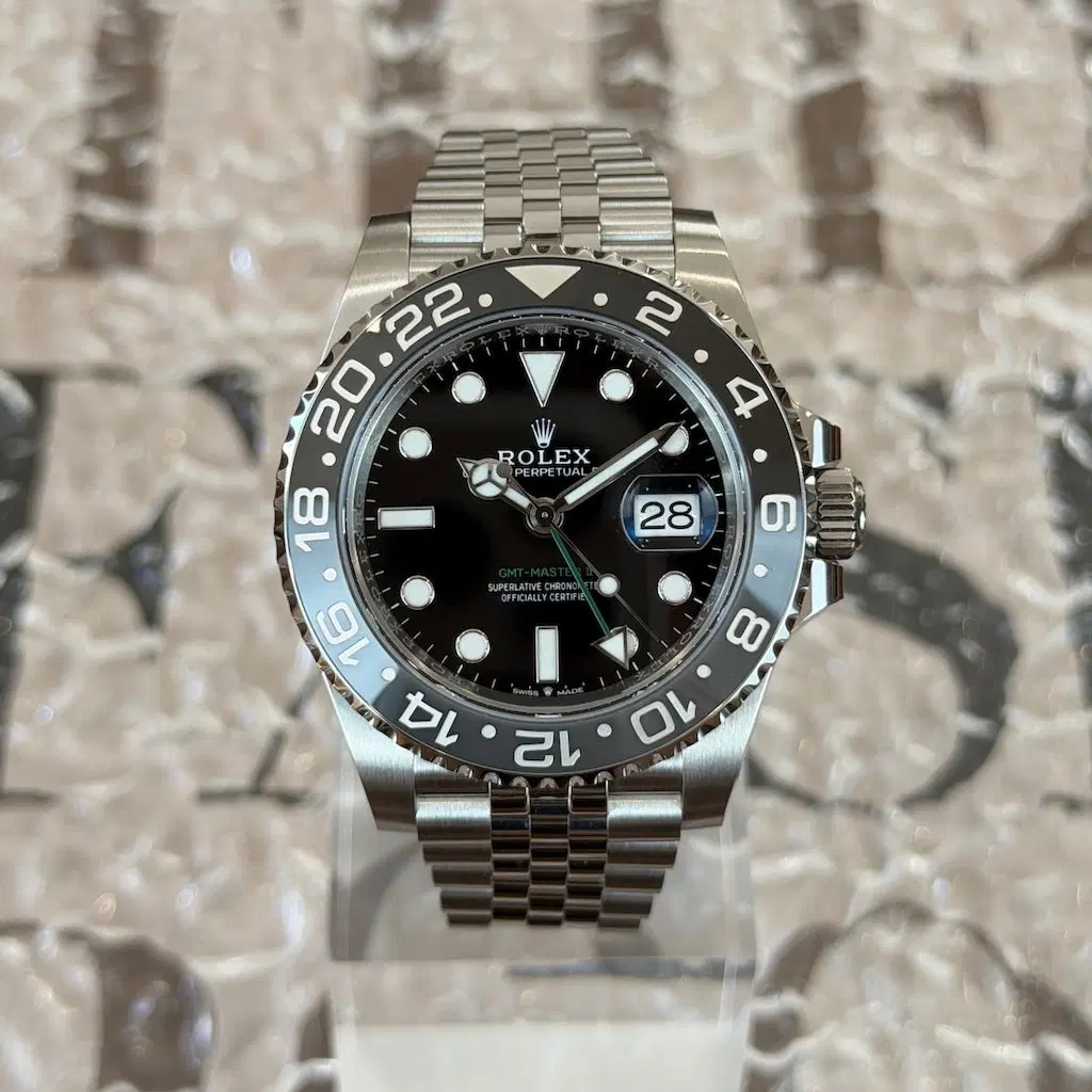 Rolex GMT-Master II "Bruce Wayne". 126710GRNR
