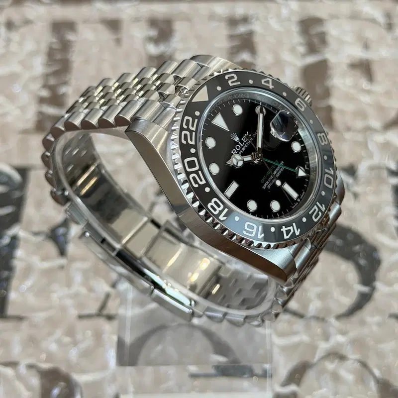 Rolex GMT-Master II "Bruce Wayne". 126710GRNR