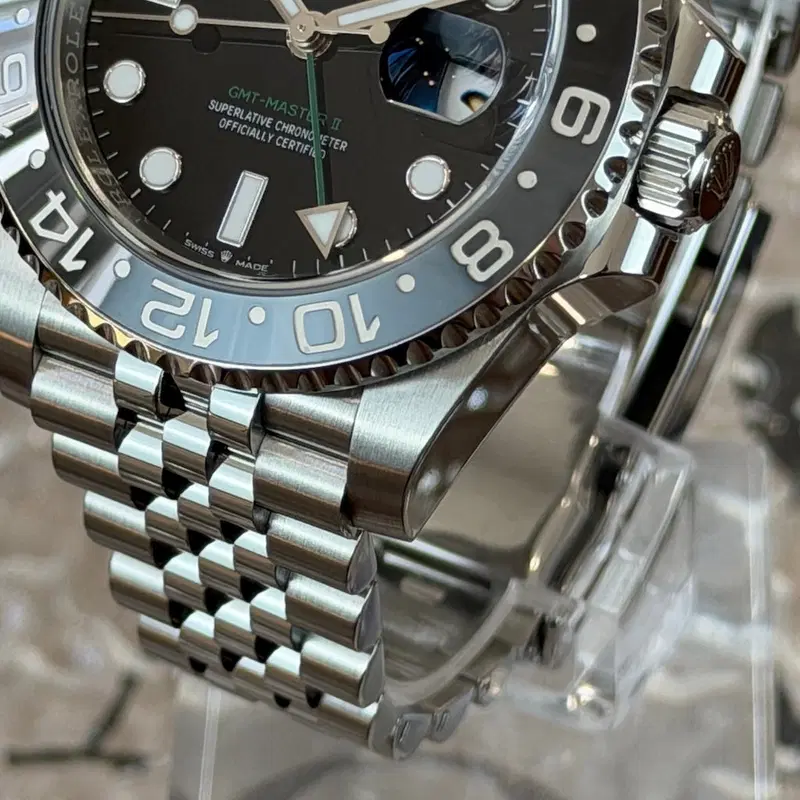 Rolex GMT-Master II "Bruce Wayne". 126710GRNR