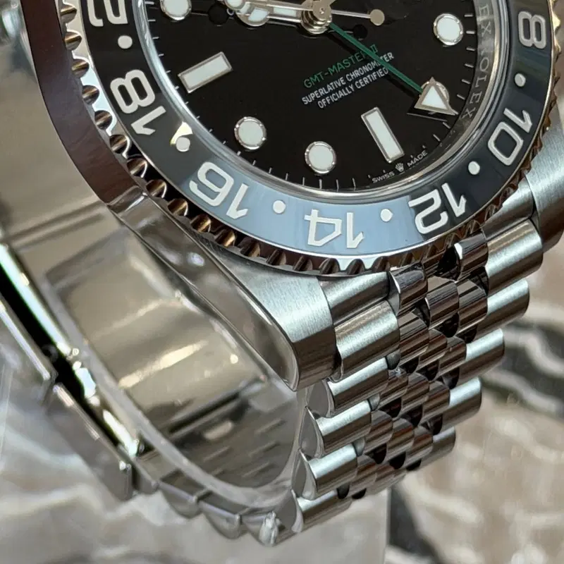 Rolex GMT-Master II "Bruce Wayne". 126710GRNR