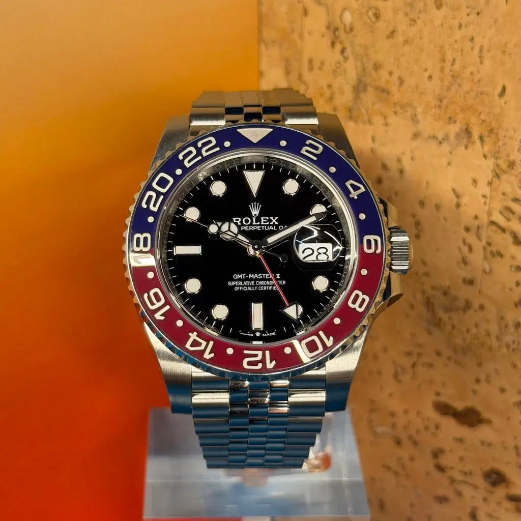Rolex GMT-Master II "Pepsi". 126710BLRO
