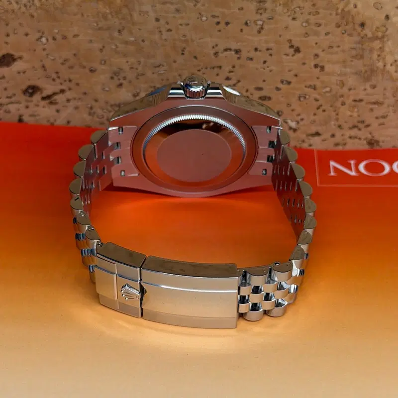 Rolex GMT-Master II "Pepsi". 126710BLRO