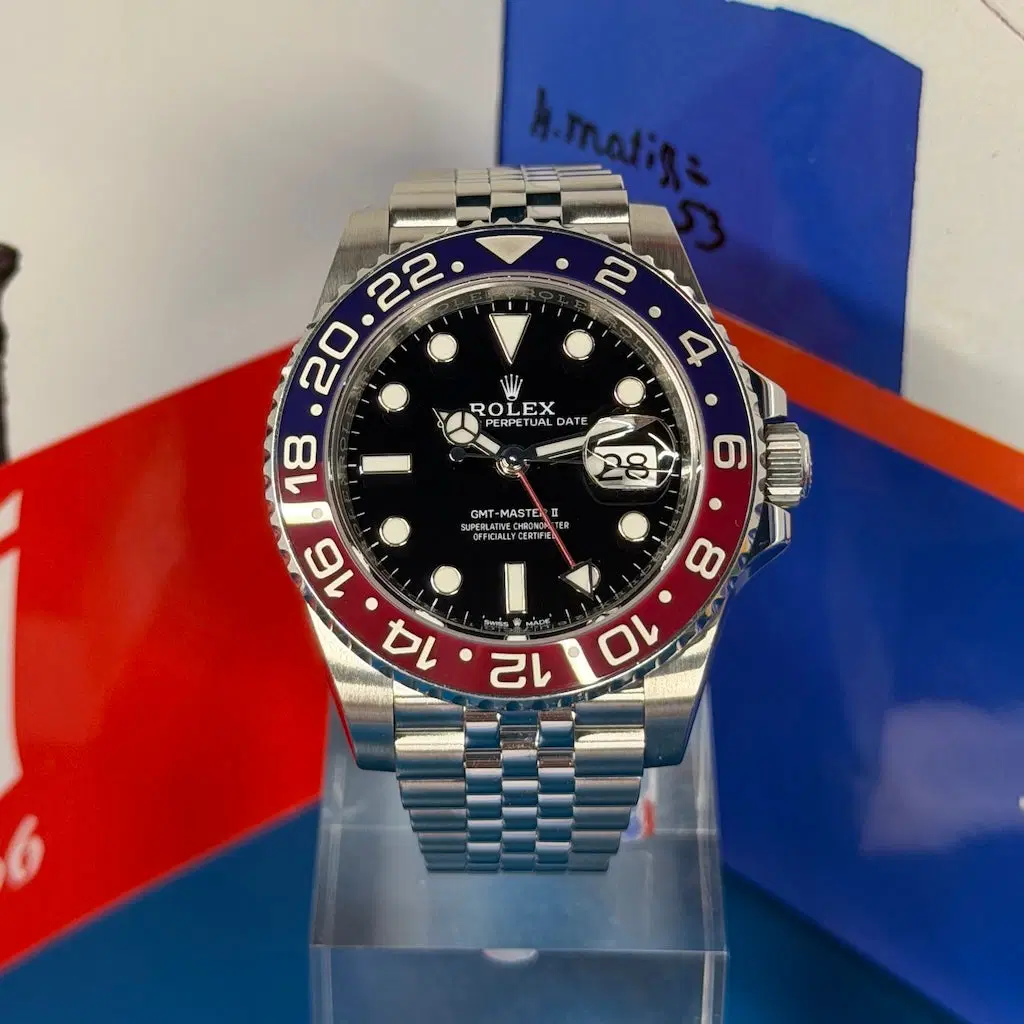Rolex GMT-Master II "Pepsi". 126710BLRO