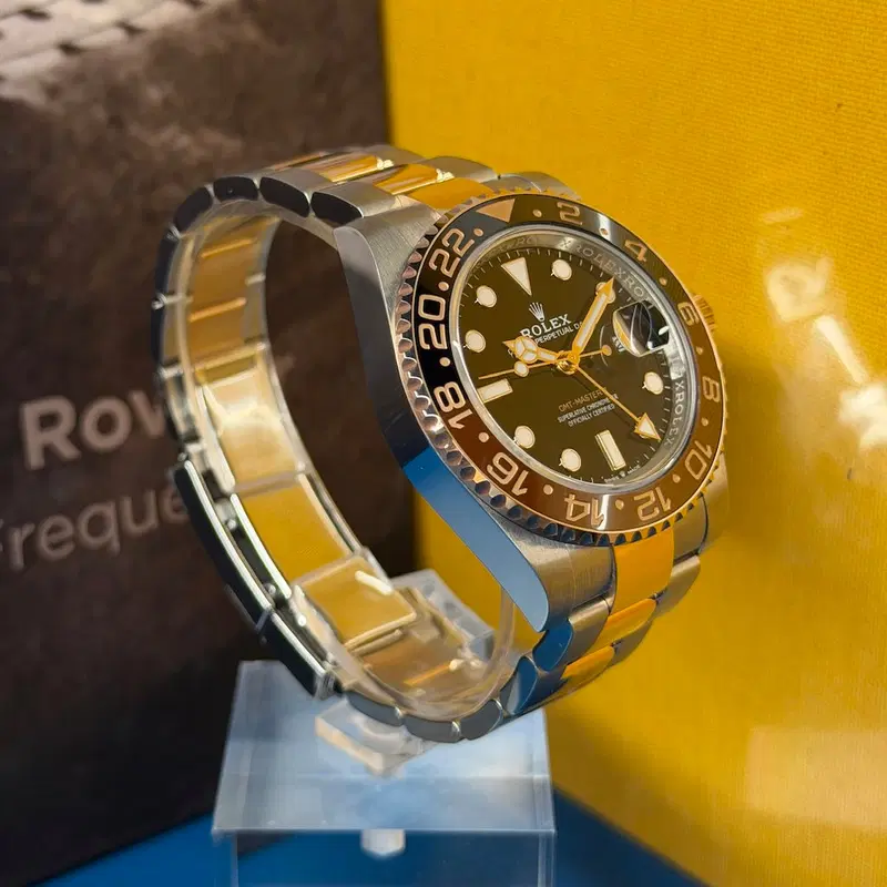 Rolex GMT-Master II "Rootbeer". 126711CHNR