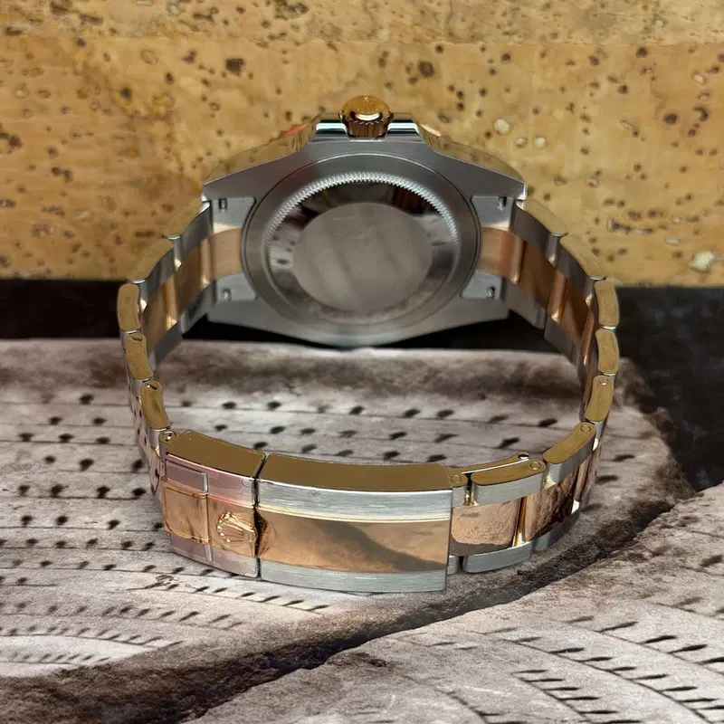 Rolex GMT-Master II "Rootbeer". 126711CHNR