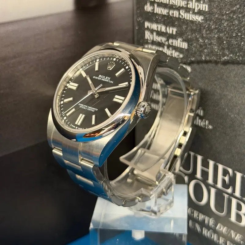 Rolex Oyster Perpetual 41mm. 124300