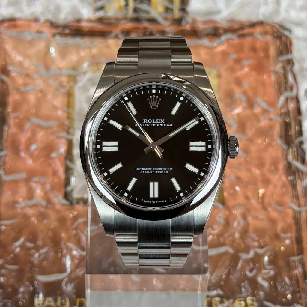 Rolex Oyster Perpetual 41mm. 124300