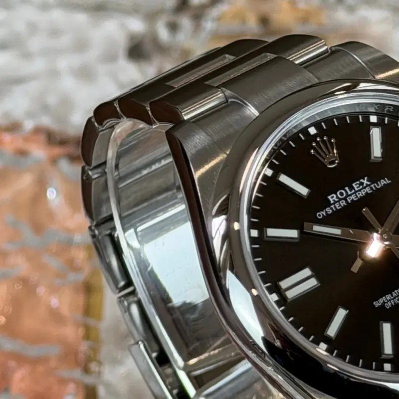 Rolex Oyster Perpetual 41mm. 124300