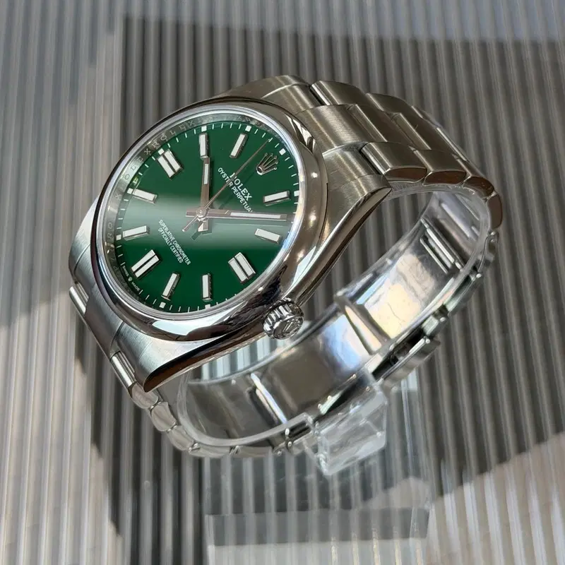 Rolex Oyster Perpetual 41mm. 124300