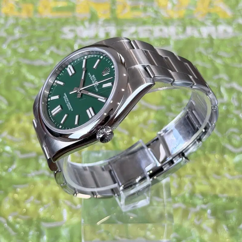 Rolex Oyster Perpetual 41mm. 124300