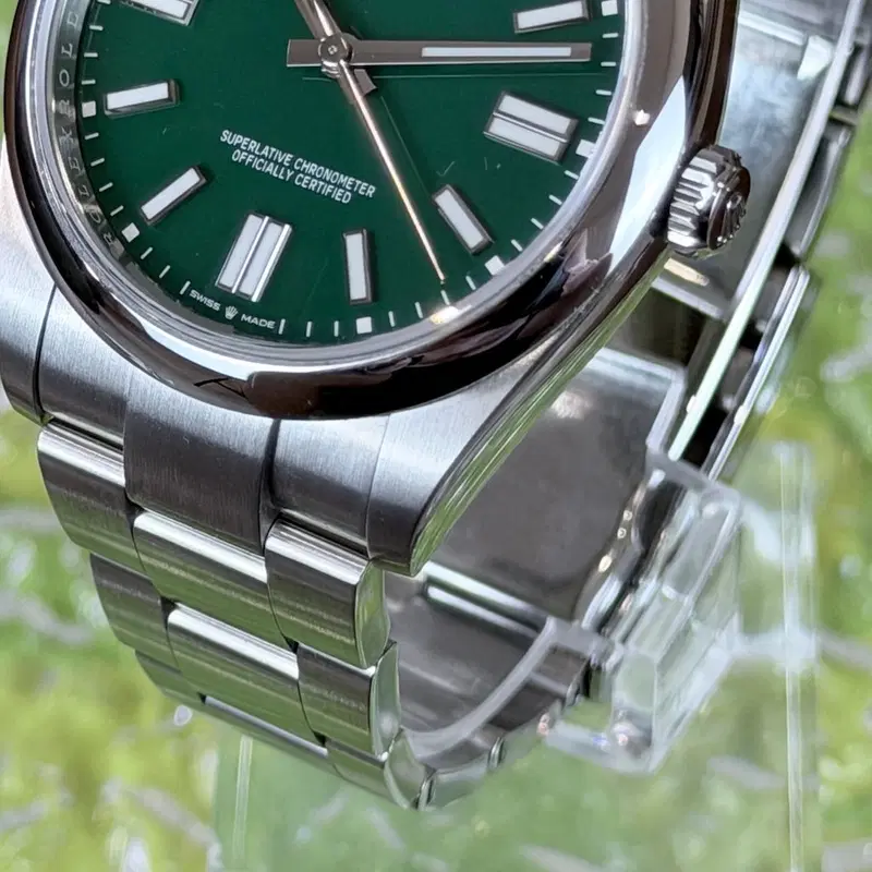 Rolex Oyster Perpetual 41mm. 124300