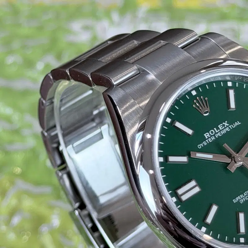 Rolex Oyster Perpetual 41mm. 124300