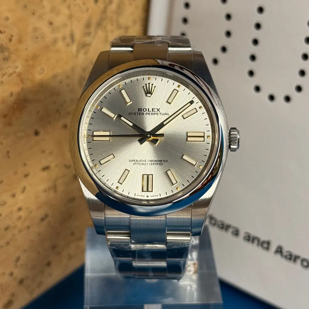Rolex Oyster Perpetual "Silver" 41mm. 124300