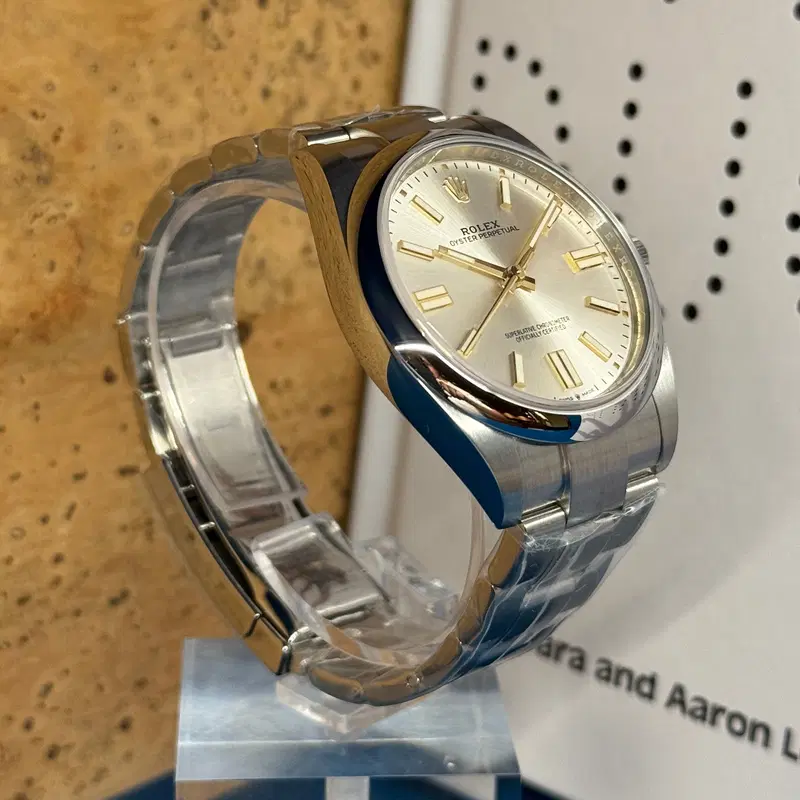 Rolex Oyster Perpetual "Silver" 41mm. 124300