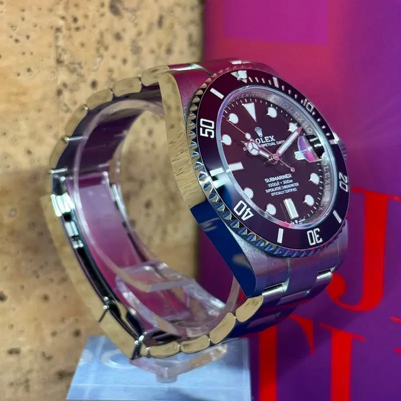 Rolex Submariner Date. 126610LN