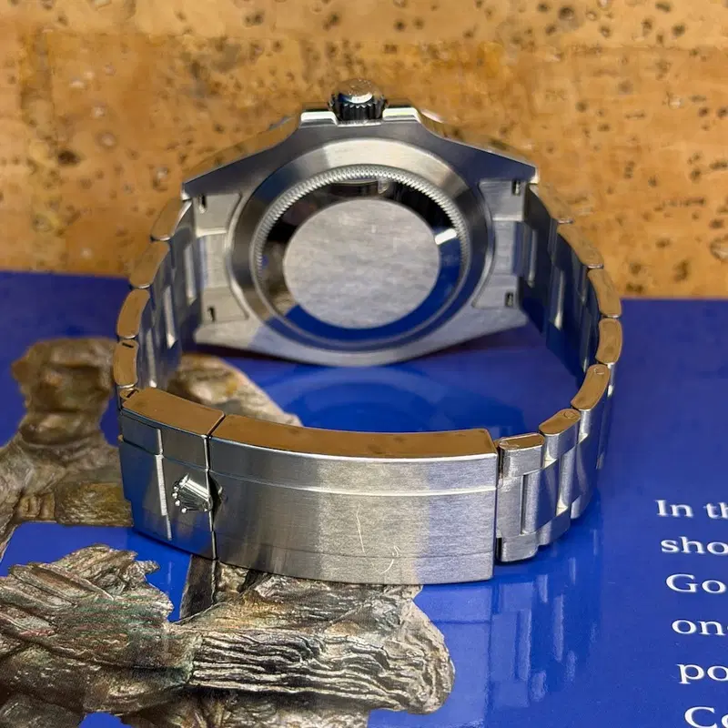 Rolex Submariner Date. 126610LN