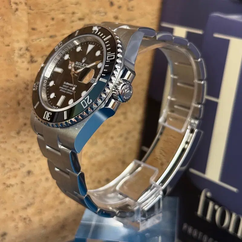 Rolex Submariner Date. 126610LN