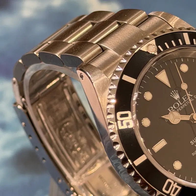 Rolex Submariner Date. 16610