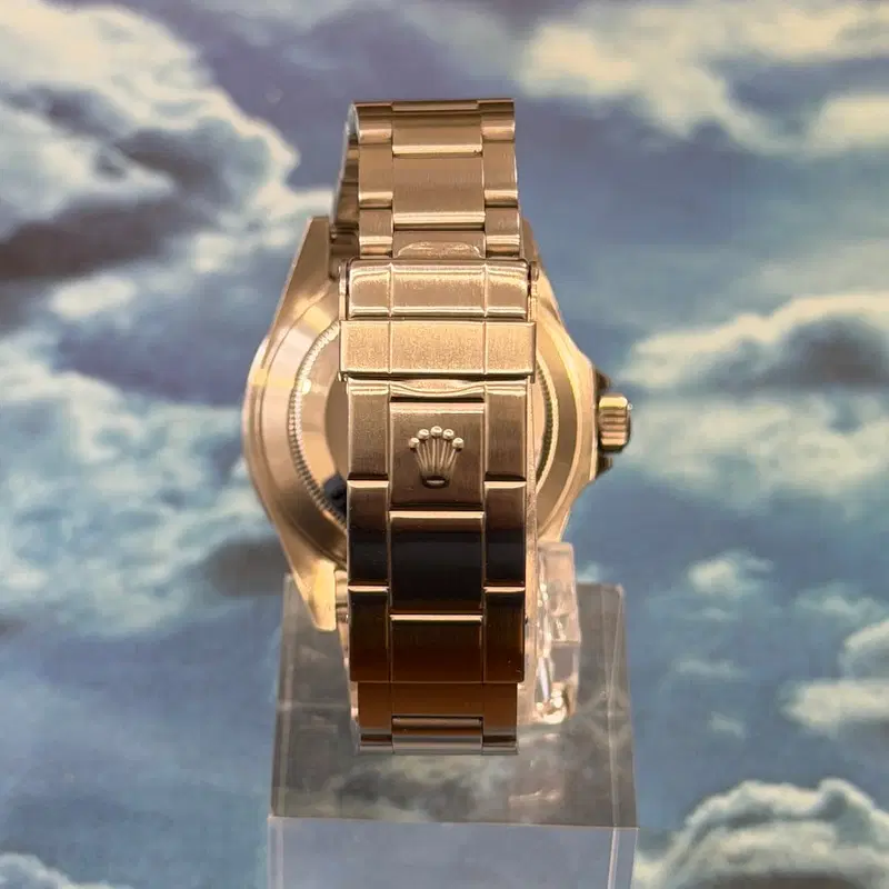 Rolex Submariner Date. 16610