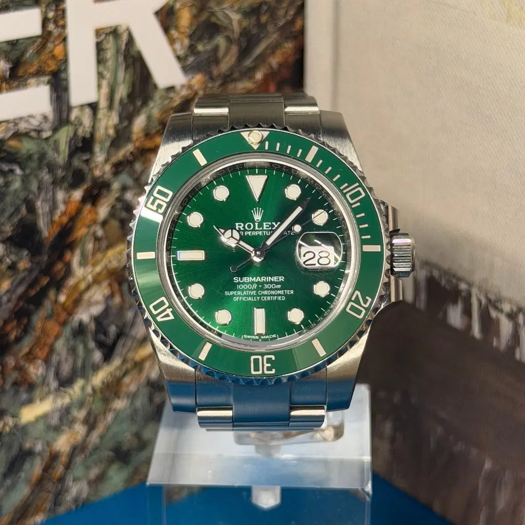 Rolex Submariner "Hulk". 116610LV
