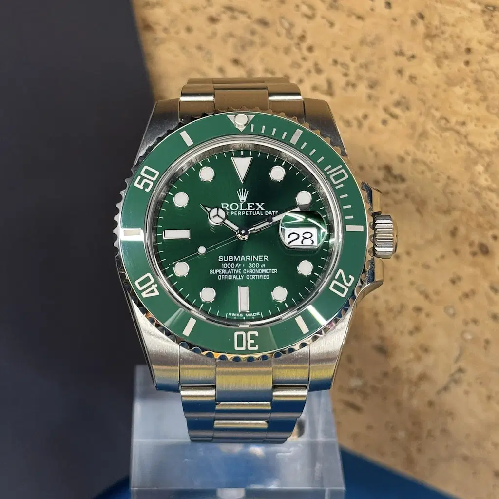 Rolex Submariner "Hulk MK1". 116610LV
