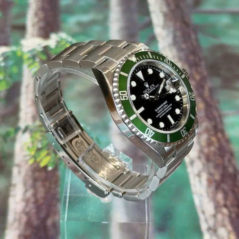 Rolex Submariner "Kermit". 16610LV