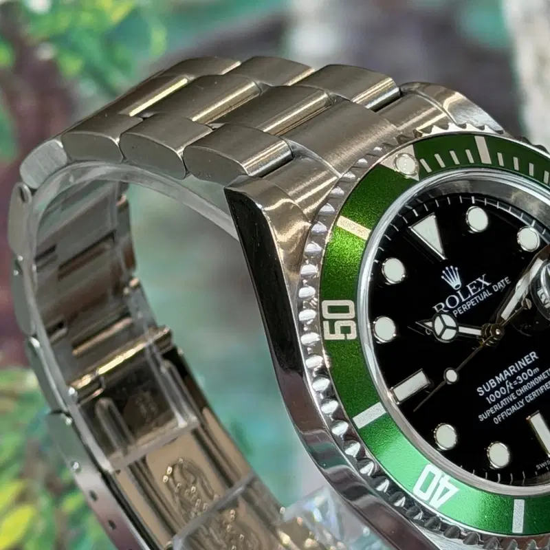Rolex Submariner "Kermit". 16610LV