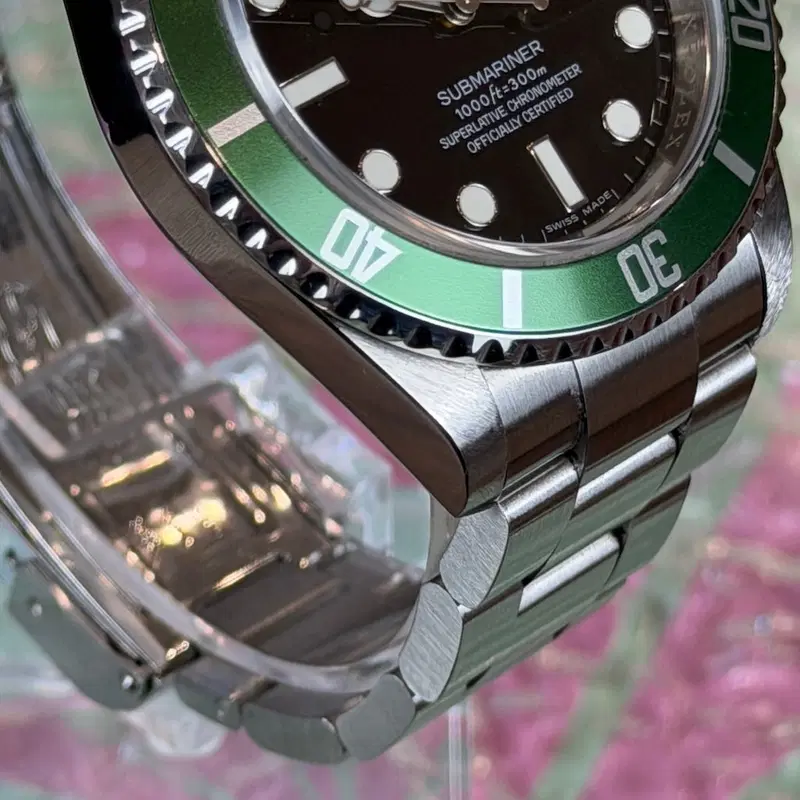 Rolex Submariner "Kermit". 16610LV