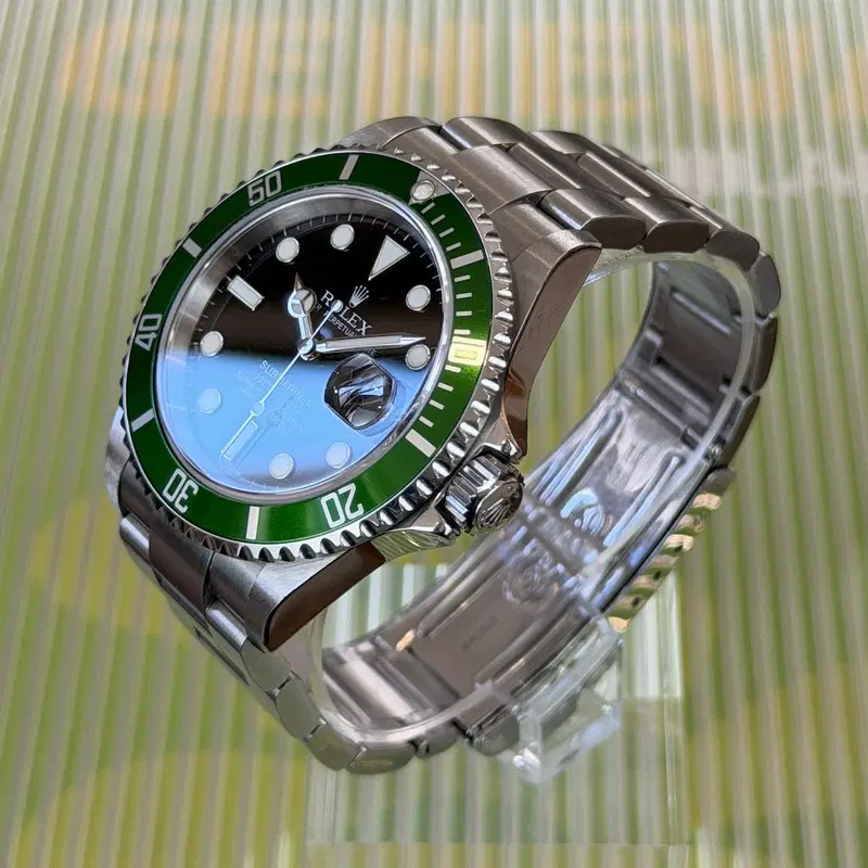Rolex Submariner "Kermit" Unpolished. 16610LV