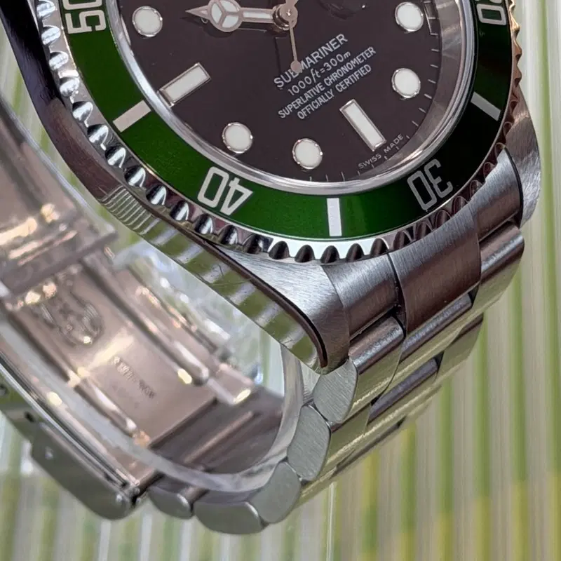 Rolex Submariner "Kermit" Unpolished. 16610LV